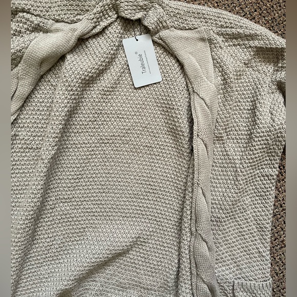 Beautiful Women’s Open Front Long Sleeve Boho Boyfriend Knit Chunky Cardigan. - Picture 5 of 14